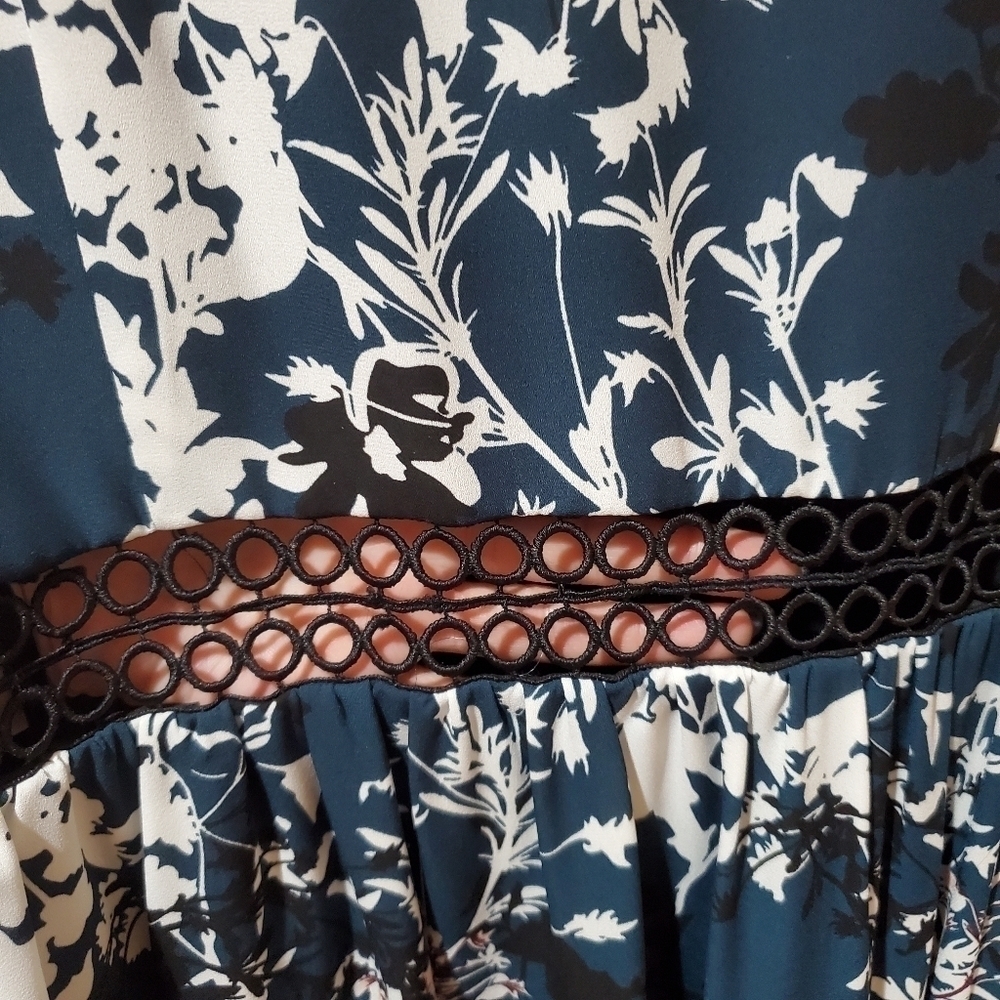 Sam Edelman V-Neck Knit Trim Print Dress NWOT - Picture 10 of 14